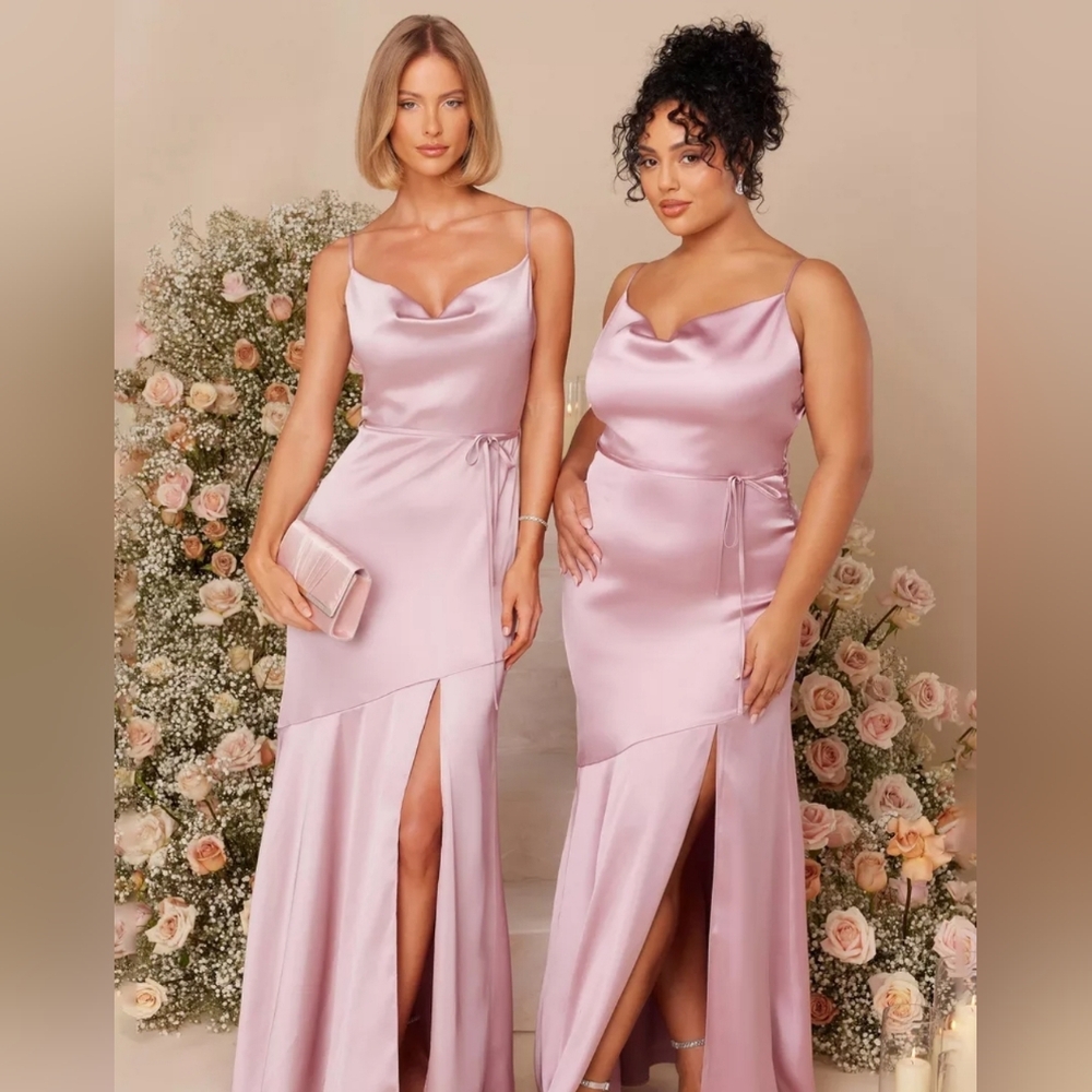 QUIZ Elegant Lavender Satin dinner Dress